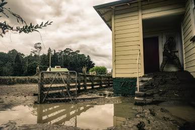 NZDF-CYCLONE-GABRIELLE-House-With-Silt