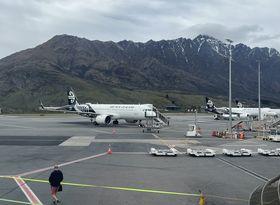 Queenstown-Airport-and-Plane-2022