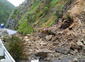 wp-an-image-showing-the-slip-on-sh3-in-the-manawatu-gorge